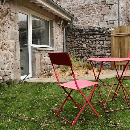 Superbe Appartement Avec Jacuzzi Et Jardin Prive Marlhes Eksteriør bilde