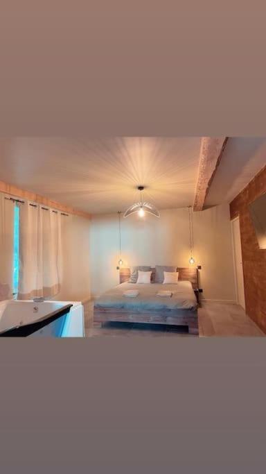 Superbe Appartement Avec Jacuzzi Et Jardin Prive Marlhes Eksteriør bilde