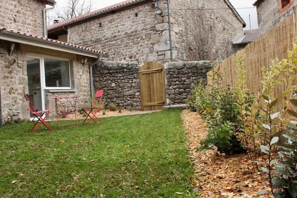Superbe Appartement Avec Jacuzzi Et Jardin Prive Marlhes Eksteriør bilde