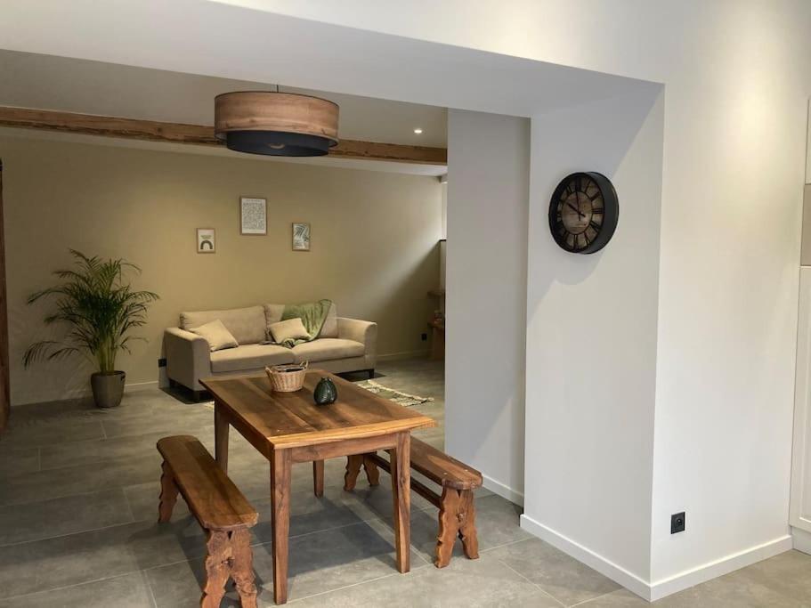 Superbe Appartement Avec Jacuzzi Et Jardin Prive Marlhes Eksteriør bilde