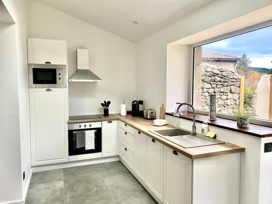 Superbe Appartement Avec Jacuzzi Et Jardin Prive Marlhes Eksteriør bilde